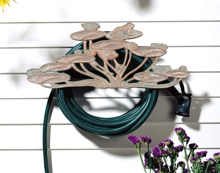 Frog Hose Holder