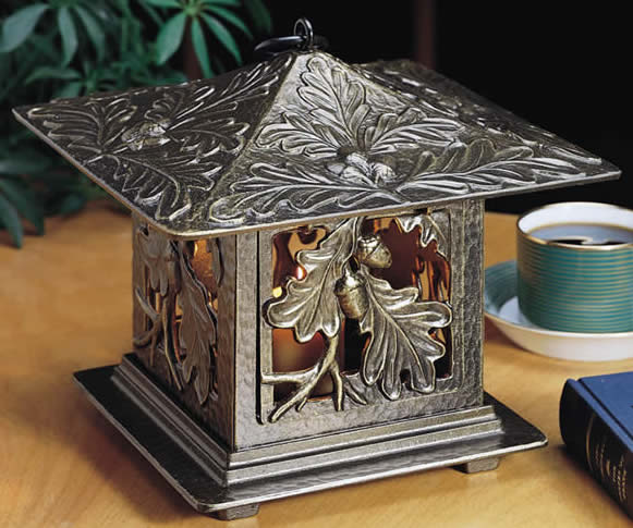 Oakleaf Tea Lantern