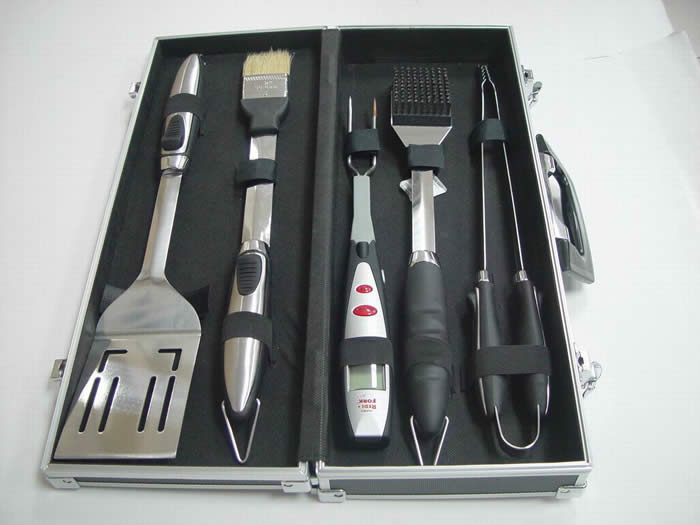 Maverick Housewares BBQ Accessory Kit